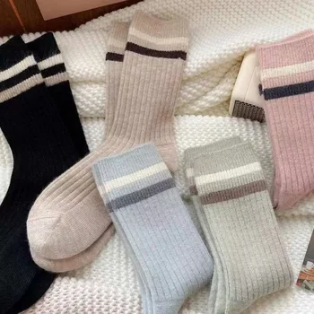 Нови чорапи за жените, есен и зима, нови обикновена тенденция чорапи със средна дължина за жени, дневни чорапи за жените, дневни и чорапи